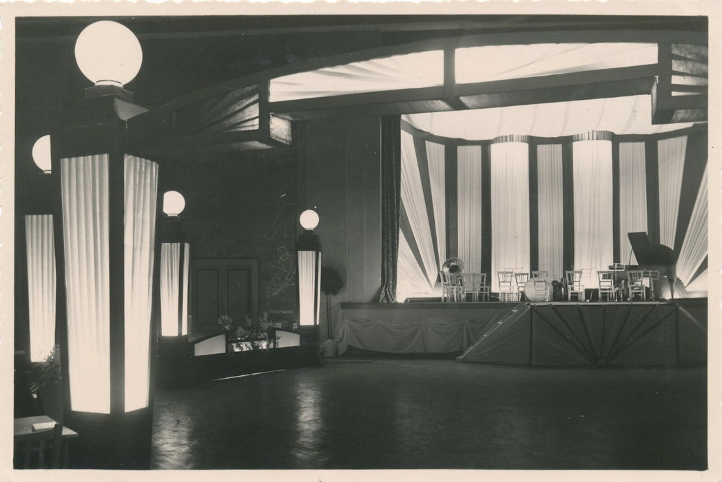 intérieur salle de spectacle Art déco lumière photo argentique époque années 30