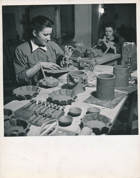 céramique animaux atelier photo photographie métier époque c. 1950 artisan