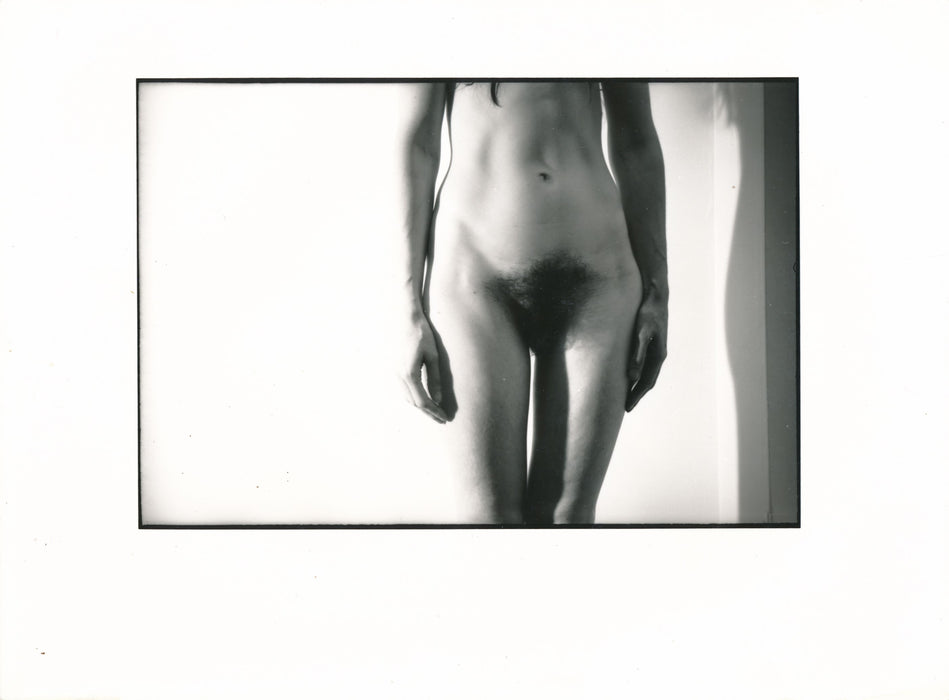 Photo ventre poil hairy tirage argentique papier RC v. 1980