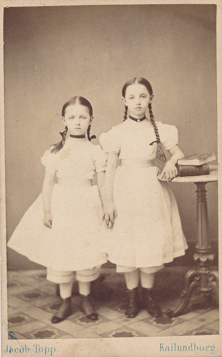 Les deux soeurs portrait carte de visite albumine Danemark