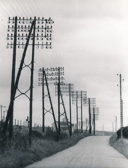 Paul ALMASY route poteaux photo photographie époque 1971