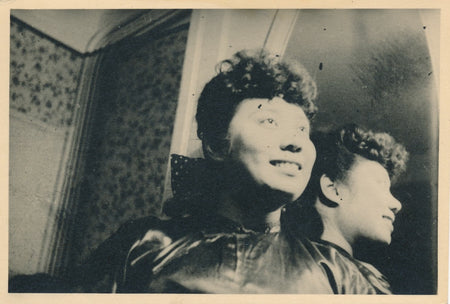 Portrait de femme reflet snapshot photo photographie 