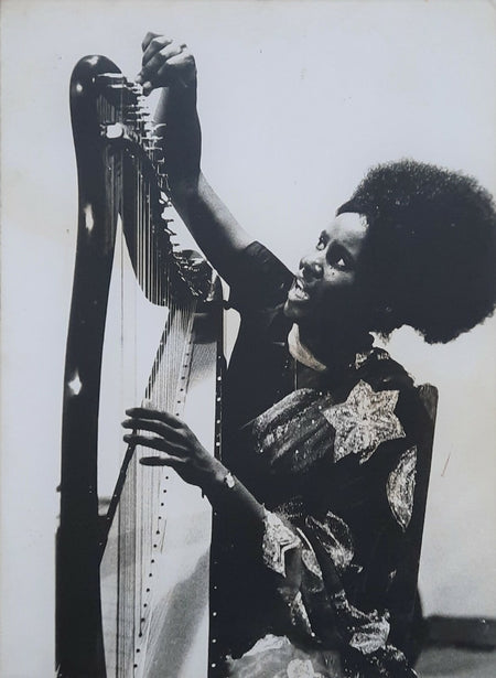 Alice COLTRANE harpe harpiste jazz grande photo photographie Jacques BISCEGLIA 