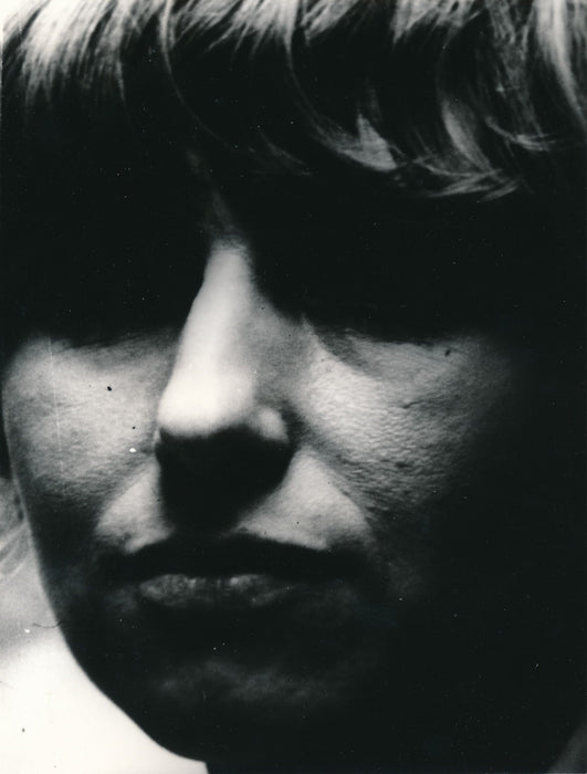 2 compositions au visage éclairage différent Anonyme photo photographie femme