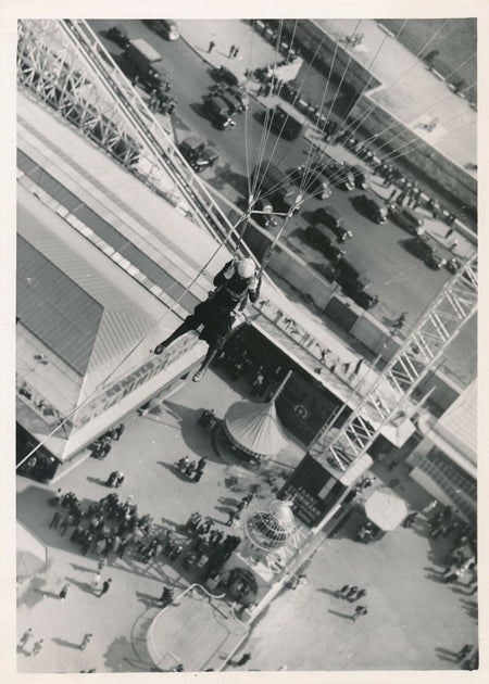 Exposition 1937, femme parachute fête foraine vue plongeante photo photographie