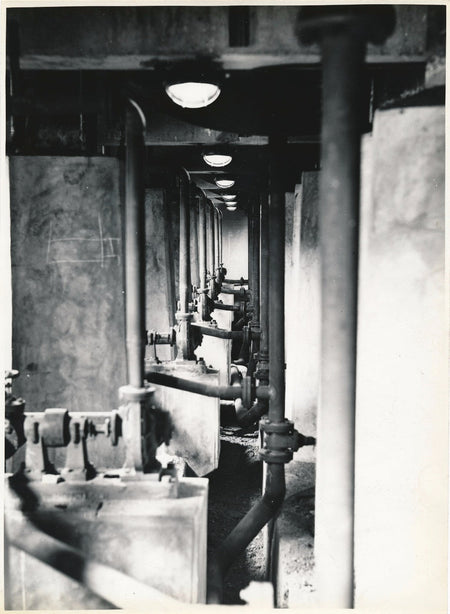 Architecture usine enfilades tuyaux bassins photo argentique époque Bourgeois 