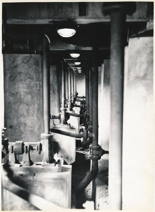 Architecture usine enfilades tuyaux bassins photo argentique époque Bourgeois 