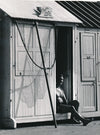 Mon abri  vacances mer photo photographie tirage argentique v. 1960 cabine