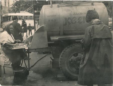 photo Ukraine femme travaillant ouvrière Kiev tirage argentique époque