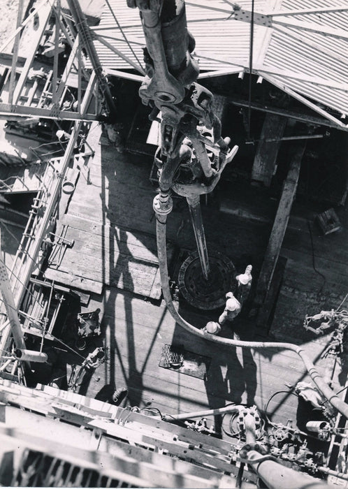 Forage pétrole photographie argentique d'époque v. 1960 photo ouvrier