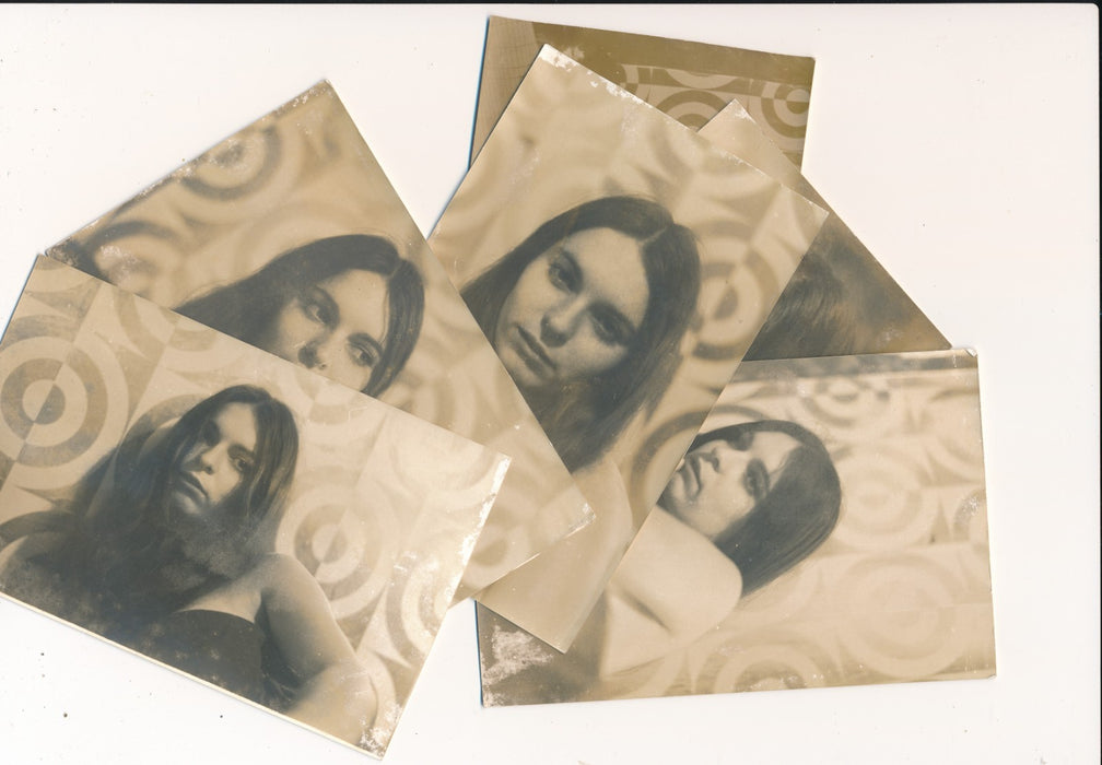 7 photos photographie jeune fille argentique sépia