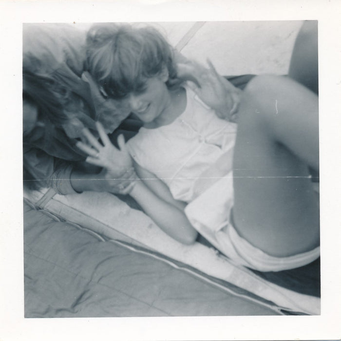 femme sourire amusement snapshot photo photographie