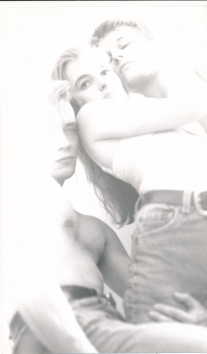 Portrait de deux hommes et une femme sexy photo photographie c. 1980