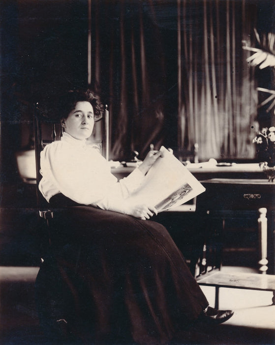 la belle femme lecture intérieur photo photographie albumine v. 1890