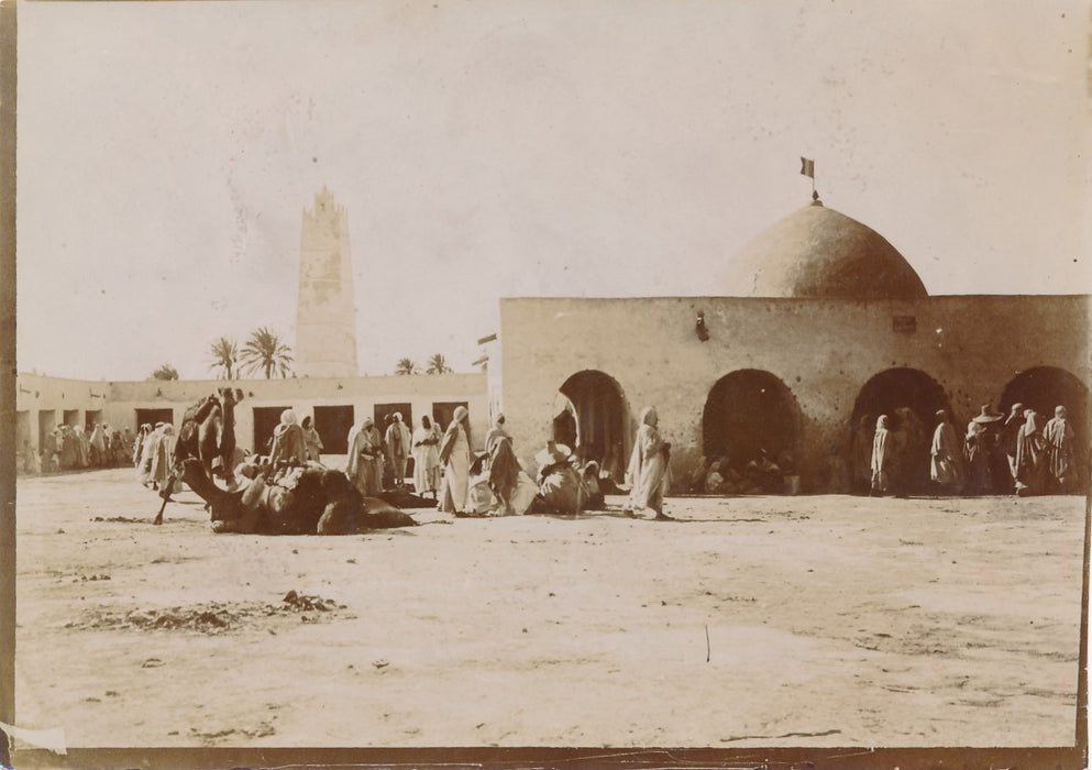 Algérie Ouargla 10 photographies époque colonie photos habitants bâtiments