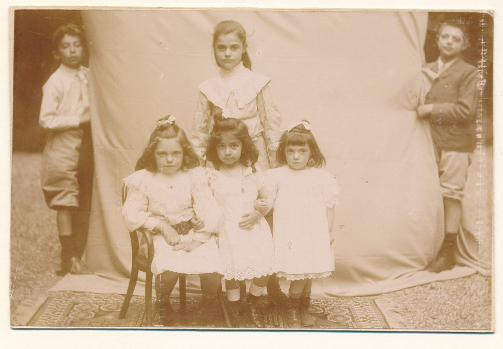 Dispositif prise de vue photo photographie enfants toile fond c. 1920