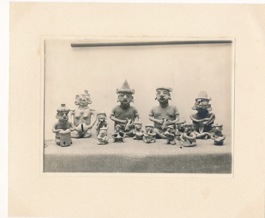 statuettes precolombiennes Mexique ? photo photographie vintage