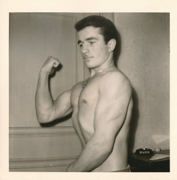Homme muscle gay interest torse nu 6 photographies snapshots photo photographies