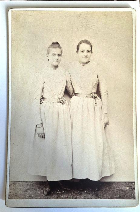 Les deux sœurs photo photographie albumine carte cabinet