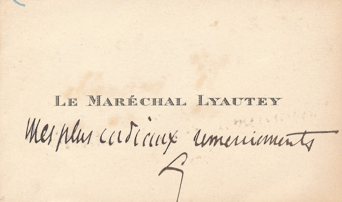 Hubert Lyautey carte de visite autographe signée militaria