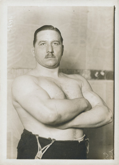 lutteur lutte photo photographie époque v. 1920 muscle sport torse nu